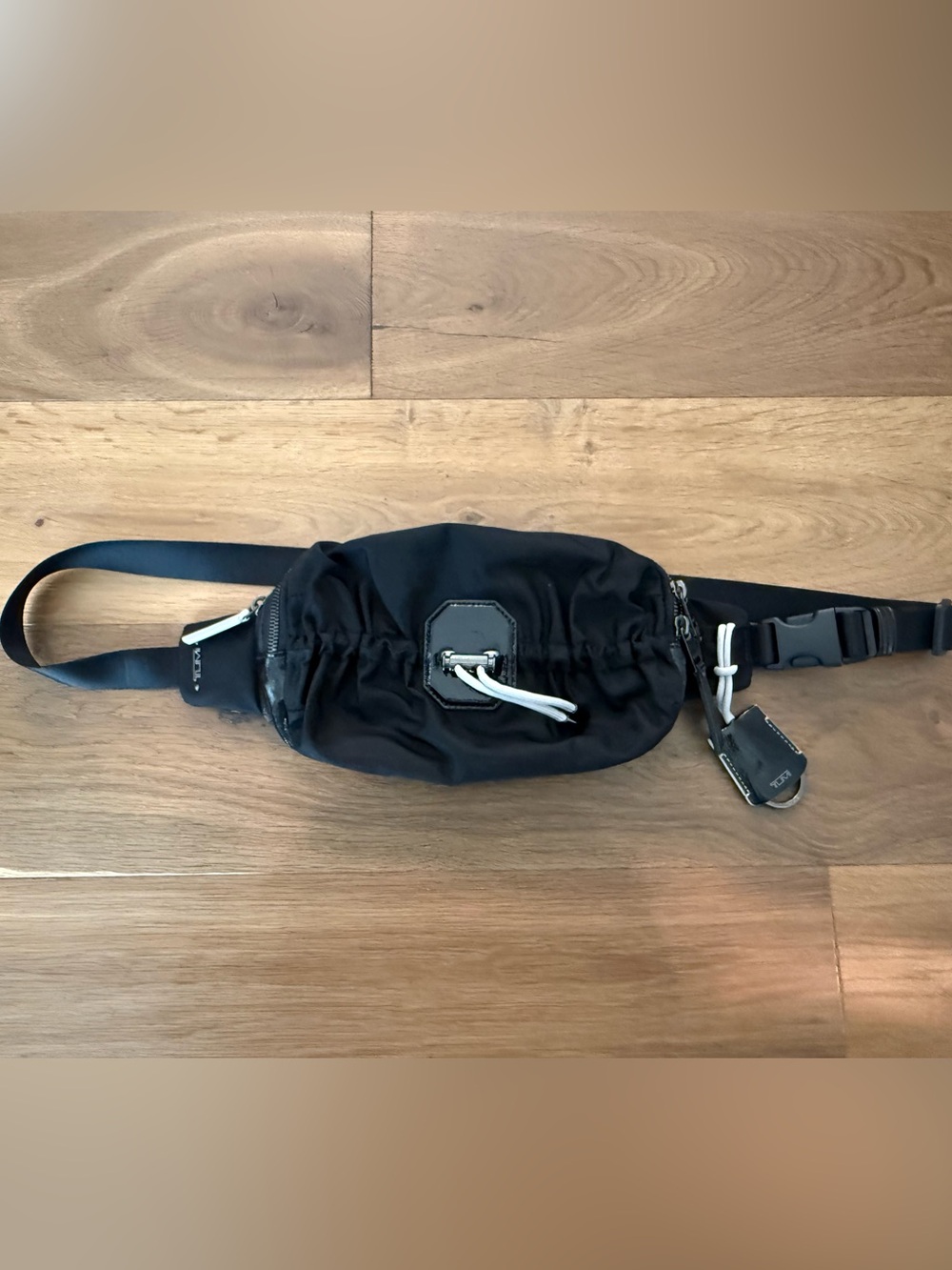 Tumi chey waist pack - Picture 3 of 9
